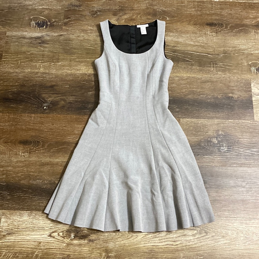 H&M dress - Picture 2 of 9